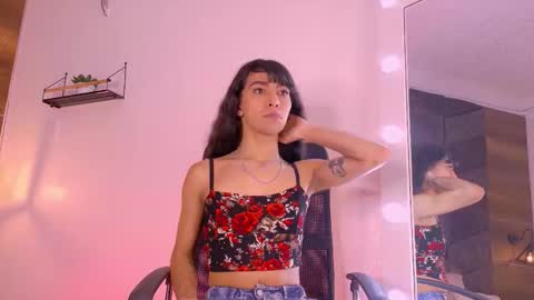 Snapshot of tiffvalentinee_ chatting on September 2025 11:48:01 AM Tiffany online show from September 2025 11:48:01 AM