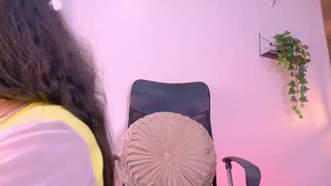 Snapshot of tiffvalentinee_ chatting on October 2025 07:58:02 PM Tiffany online show from October 2025 07:58:02 PM