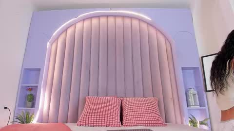 Snapshot of tiffvalentinee_ chatting on October 2025 08:42:01 PM Tiffany online show from October 2025 08:42:01 PM