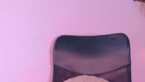 Snapshot of tiffvalentinee_ chatting on November 2025 10:21:02 PM Tiffany online show from November 2025 10:21:02 PM