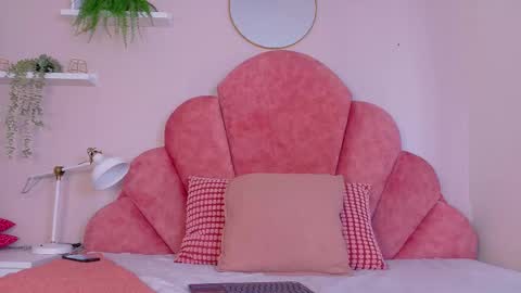 Snapshot of tiffvalentinee_ chatting on February 2026 08:27:02 PM Tiffany online show from February 2026 08:27:02 PM