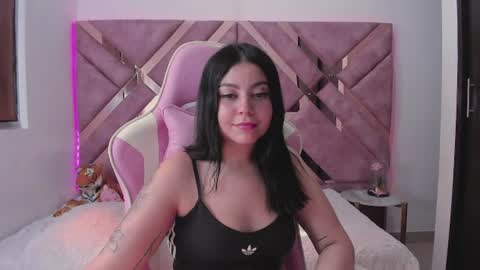Snapshot of tigerbaby_ chatting on June 2026 02:23:02 PM Ana online show from June 2026 02:23:02 PM
