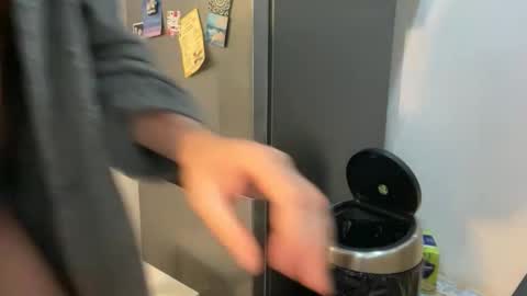 Snapshot of tiggertown chatting on September 2025 11:12:02 AM Londonlad online show from September 2025 11:12:02 AM