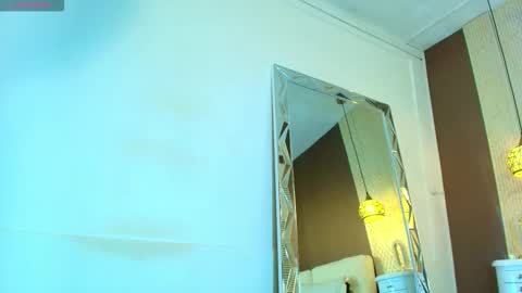 Snapshot of tiifany_baker chatting on October 2025 08:17:02 PM T I F F A N Y online show from October 2025 08:17:02 PM