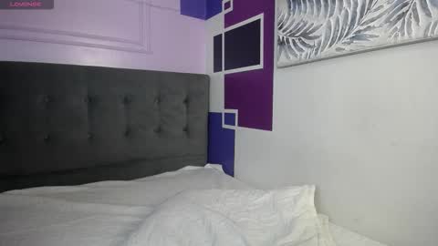 tiiny emilly online show from November 2025 12:58:02 PM