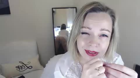 Tilly online show from December 2024 09:29:02 PM