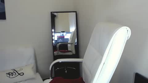 Tilly online show from January 2025 04:06:01 PM