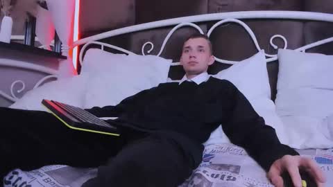 Tim online show from September 2025 09:06:02 PM