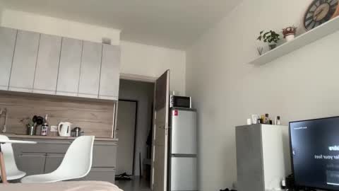 Snapshot of tim_timka chatting on October 2025 12:23:02 PM Kit kat online show from October 2025 12:23:02 PM