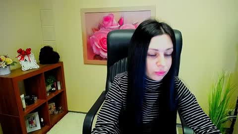 Luisa online show from December 2024 11:00:01 AM