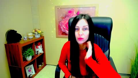 Luisa online show from December 2024 12:31:01 PM