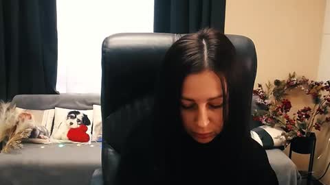 Luisa online show from November 2025 09:08:02 AM