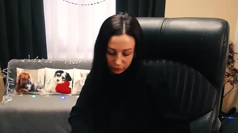 Luisa online show from December 2025 08:53:02 AM