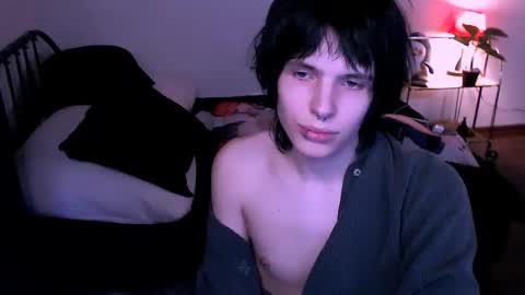 timi_moon online show from November 2025 07:02:02 PM
