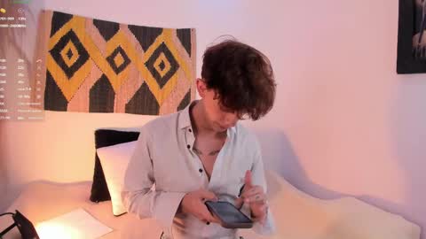 Snapshot of timothy_ross chatting on February 2025 08:47:02 PM Timothy 21 years old online show from February 2025 08:47:02 PM
