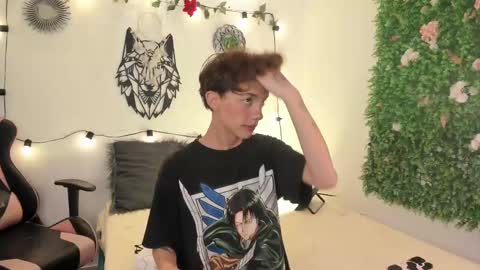 Snapshot of timothy_ross chatting on March 2025 03:57:01 AM Timothy 21 years old online show from March 2025 03:57:01 AM
