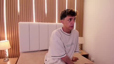 Timothy 21 years old online show from February 2026 07:28:01 PM