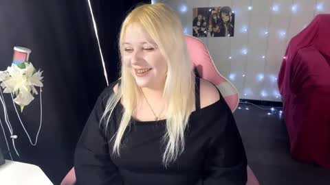 Tina  online show from April 2026 06:47:02 AM