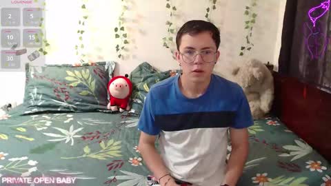 Tina N Charlie online show from November 2025 12:40:02 PM