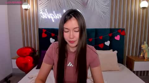 Tina  online show from February 2026 01:31:01 AM