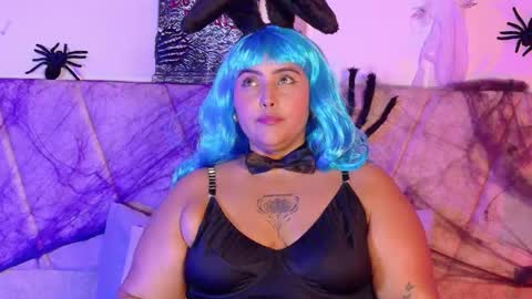 Snapshot of tinacurv chatting on October 2025 08:53:02 PM tinacurv online show from October 2025 08:53:02 PM