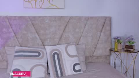 Snapshot of tinacurv chatting on November 2025 07:59:01 PM tinacurv online show from November 2025 07:59:01 PM