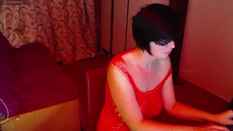 TinaFlower online show from October 2025 05:20:02 PM