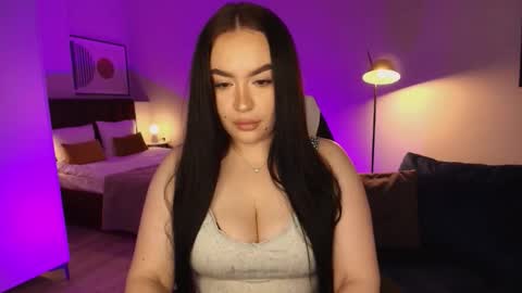 hi im curvy babyface girlie Tina online show from February 2026 08:10:02 AM