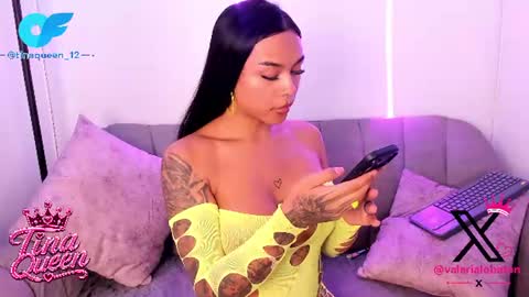 Snapshot of tinaqueen_ chatting on June 2026 03:27:01 PM tinaqueen_ online show from June 2026 03:27:01 PM