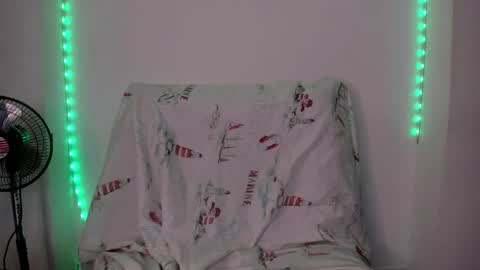 tinas_smith online show from October 2025 09:48:02 PM