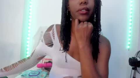tinas_smith online show from July 2026 02:27:01 PM