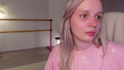 Snapshot of tinasiner chatting on September 2025 03:34:02 PM tinasiner online show from September 2025 03:34:02 PM