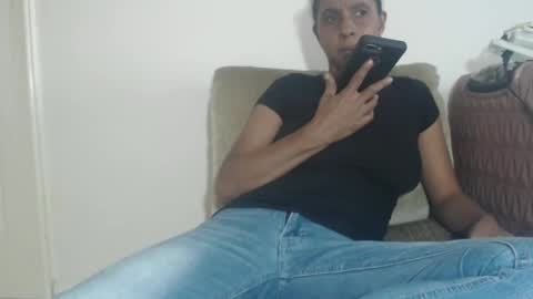 Snapshot of tinaxxxpetitexoxo chatting on November 2025 03:12:01 PM Tina online show from November 2025 03:12:01 PM