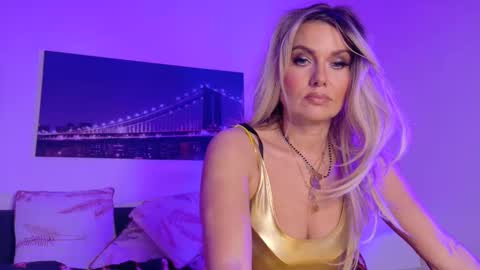 tinkerbell822 online show from September 2025 08:03:02 AM