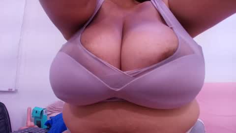 tinkerbell online show from September 2025 07:30:01 PM