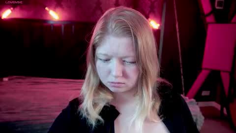 TinkerrBelll online show from October 2025 07:24:02 PM