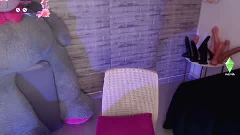 Snapshot of tinna__hottie chatting on February 2026 03:23:02 PM Tinna Goddess online show from February 2026 03:23:02 PM