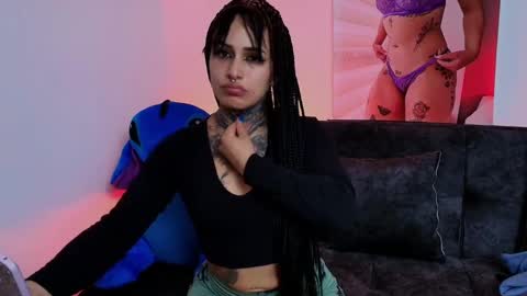 I AM BELLA  ----------- follow my  IG  TINNS 69 online show from February 2025 11:58:02 PM