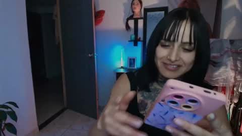 Snapshot of tinnadawson chatting on February 2026 01:04:01 AM I AM BELLA ----------- follow my IG TINNS 69 online show from February 2026 01:04:01 AM