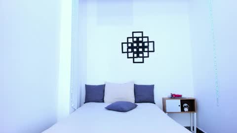 TINNY AND CANDY online show from October 2025 10:01:02 AM