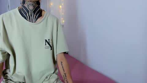 TINNY AND CANDY online show from October 2025 11:23:02 AM