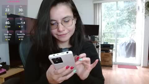 Snapshot of tiny_caroline chatting on November 2025 09:37:02 PM Tiny Caroline online show from November 2025 09:37:02 PM