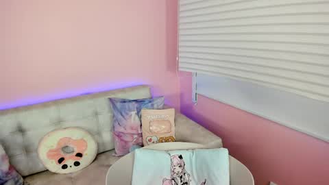 tiny_cora online show from March 2026 04:43:01 PM