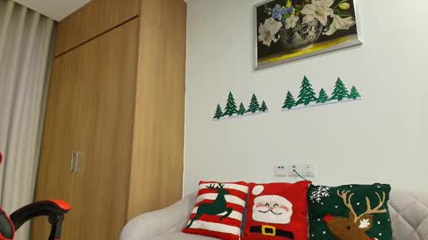 Lia online show from December 2024 11:45:02 PM