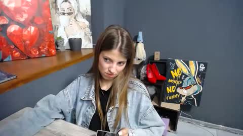 Gloria online show from September 2025 07:08:01 AM