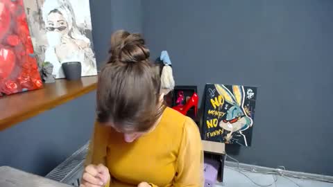 Gloria online show from October 2025 06:21:02 AM