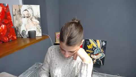 Gloria online show from October 2025 06:02:02 AM