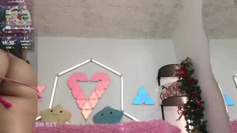 tiny_vixen_ online show from December 2025 01:49:02 PM