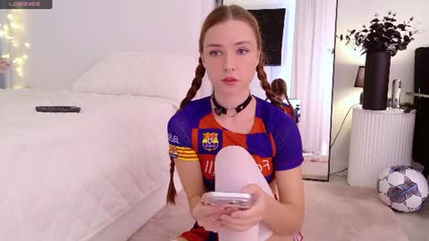 Snapshot of tinyangelxx chatting on July 2026 07:58:02 AM Im Tiny -- Online at 8 AM GMT online show from July 2026 07:58:02 AM