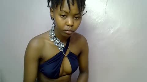 Snapshot of tinybarbie_ chatting on September 2025 04:12:02 AM Barbie online show from September 2025 04:12:02 AM